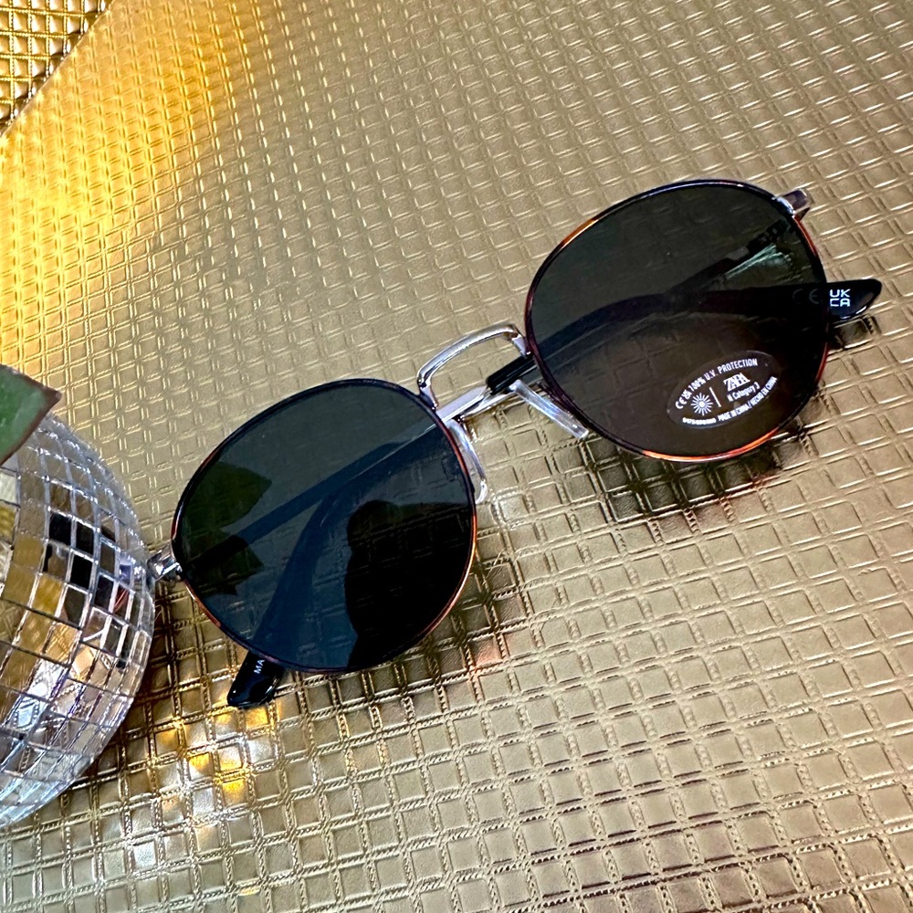 NWOT ZARA AVIATOR SUNGLASSES FOR KIDS.